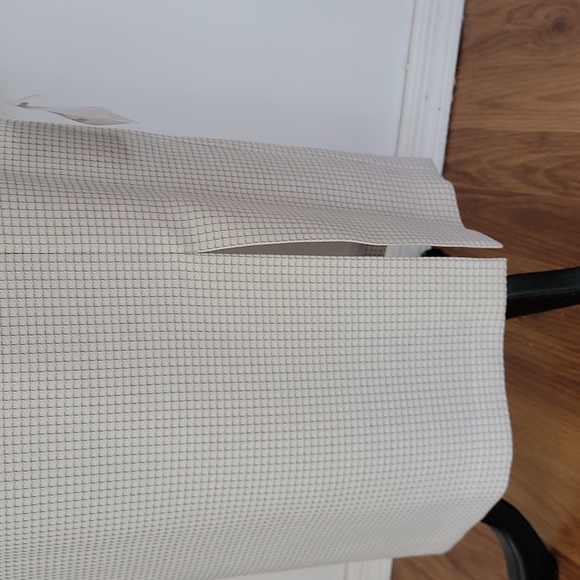 Sag Harbor Petite Suit - Picture 4 of 13